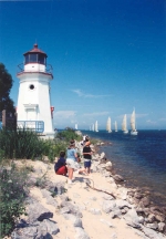 cheboygan_light_with_sailboats.jpg