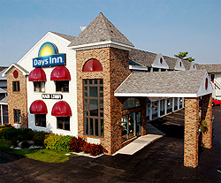 days_inn_lakeview.jpg