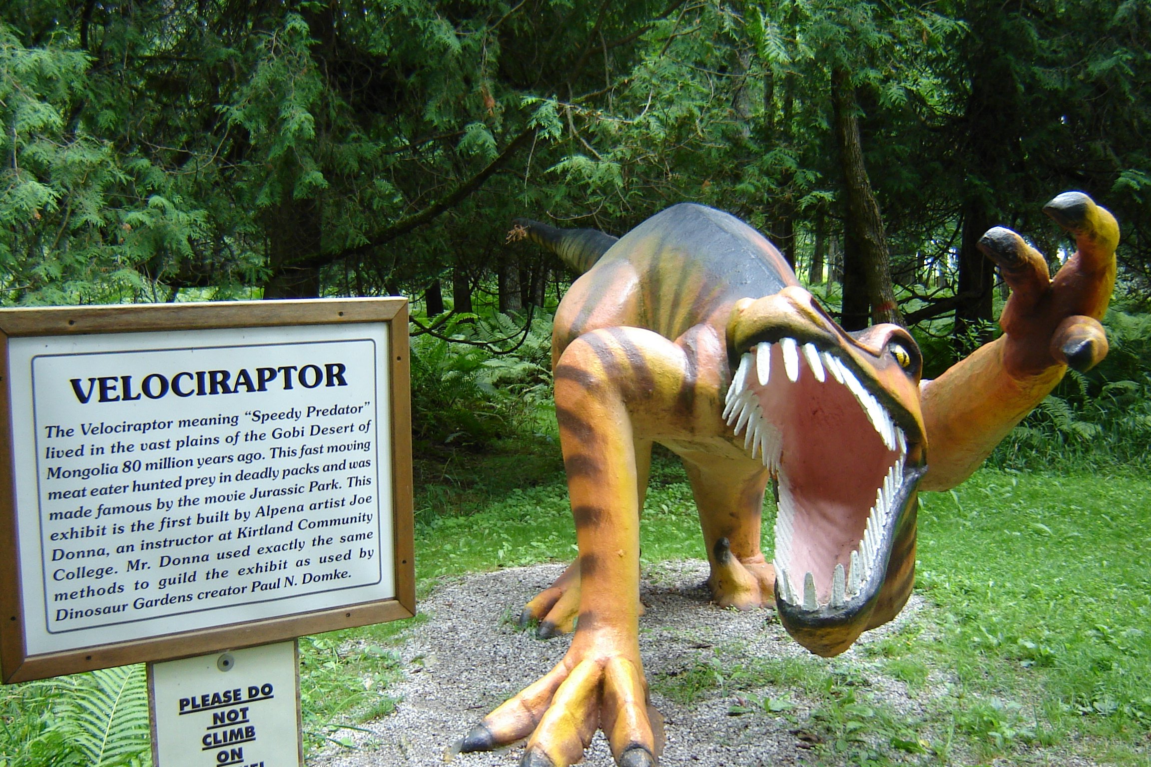 dinosaur20gardens_1.jpg