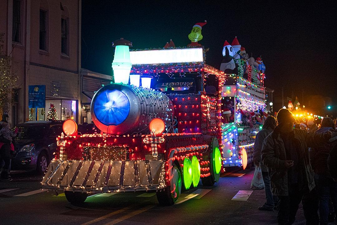 parade-1.jpg