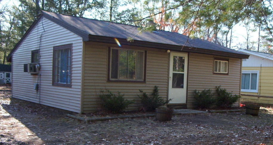 sand_lake_cottage.jpg